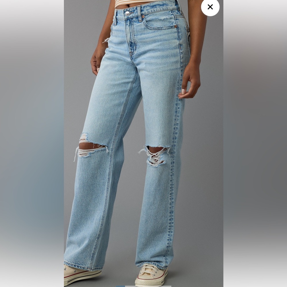 AE Strigid Ripped High-Waisted
Stovepipe Jean 14 Long